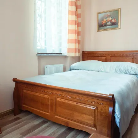 Apartment Na Cichej 5 A1